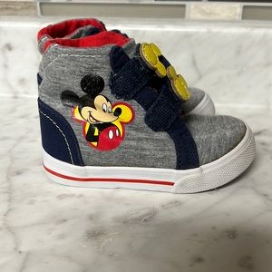 Mickey Mouse high top toddler shoes size 5